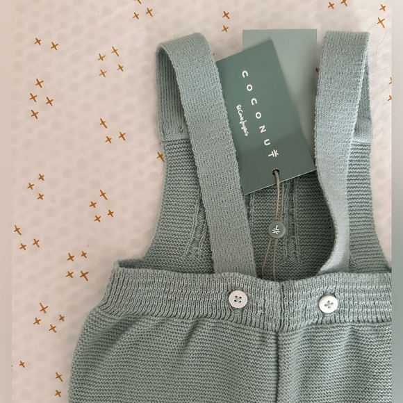 Baby knit jumpsuit/ overalls - Picture 3 of 3